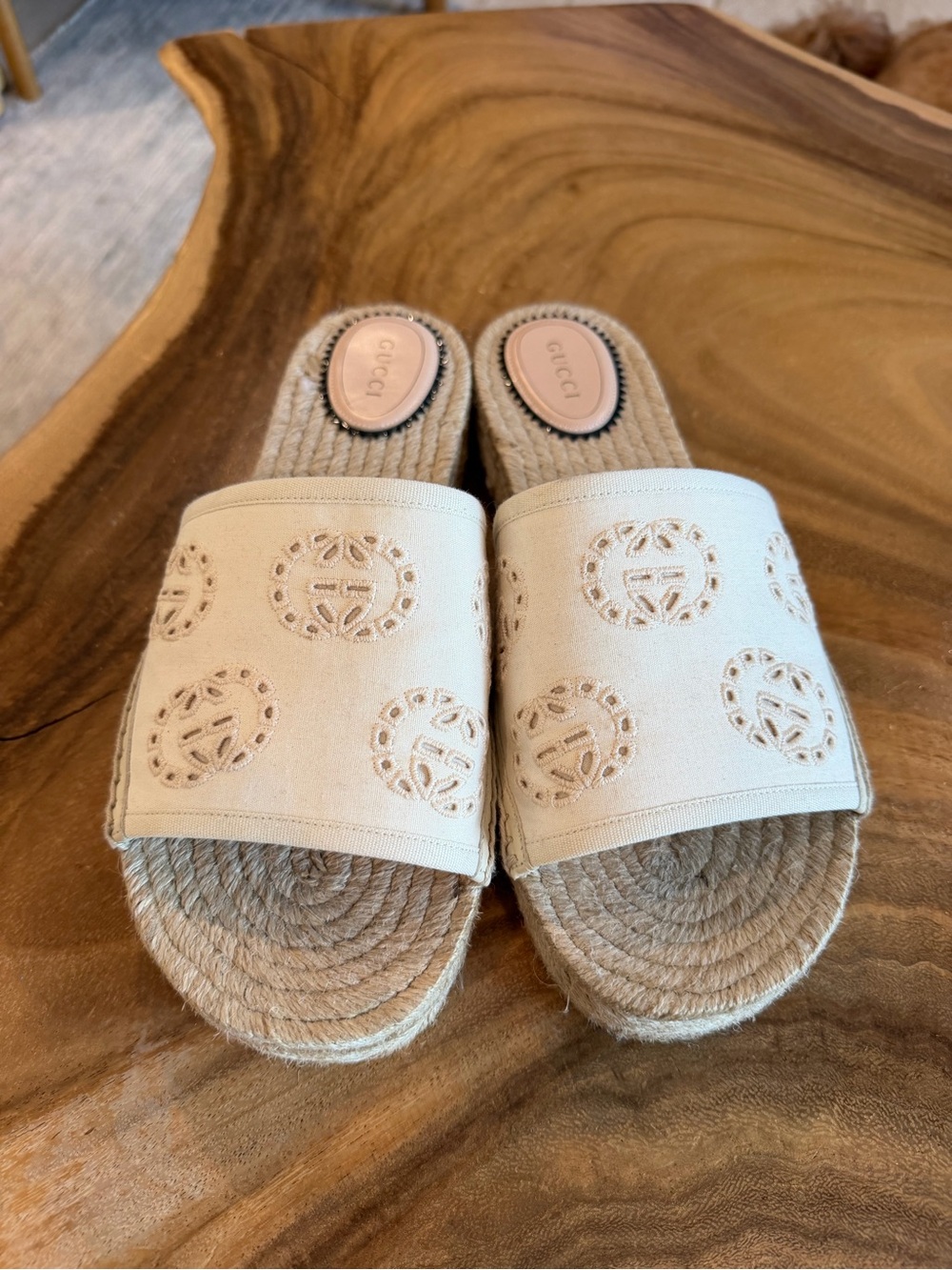 Gucci Cream Espadrille Slide Sandals with Cutout Logo Size 10 US/ 41 EU